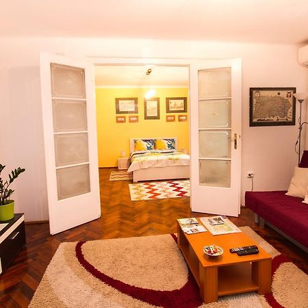 B Apartments - Apartment Bastion Temeşvar Dış mekan fotoğraf